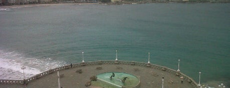 Fonte dos Surfistas is one of Coruña en un dia.