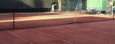 Circolo Tennis Unicredit is one of Vito'nun Beğendiği Mekanlar.