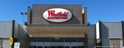 Westfield Airport West is one of Andrew : понравившиеся места.