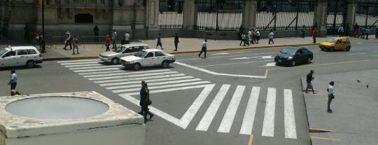 Palacio de Gobierno is one of Lima #4sqCities.