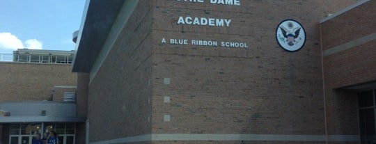 Notre Dame Academy is one of สถานที่ที่ Matt ถูกใจ.