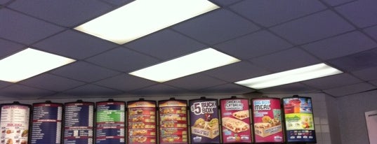 Taco Bell is one of Larry&Rachelさんの保存済みスポット.