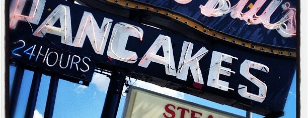 Uncle Bill's Pancake and Dinner House is one of Lugares favoritos de Sean.