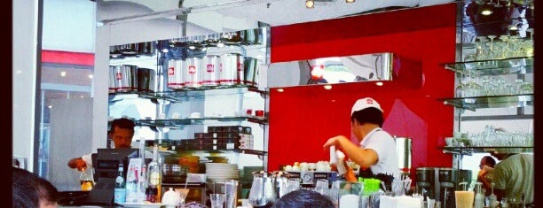 Espressamente ILLY is one of Kopi Places.