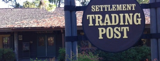 Settlement Trading Post is one of Tempat yang Disukai Dale.