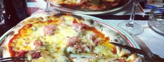 La Pizzaiola Chez Xavier is one of Posti che sono piaciuti a H & N.