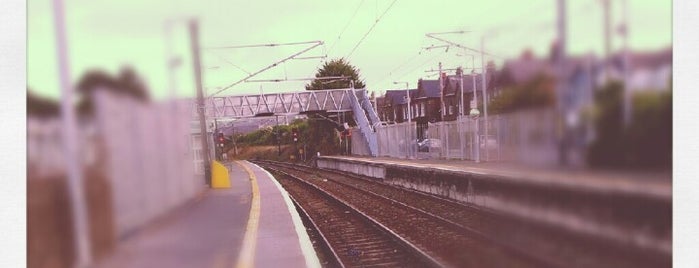 Greystones DART Station is one of Lutzkaさんのお気に入りスポット.