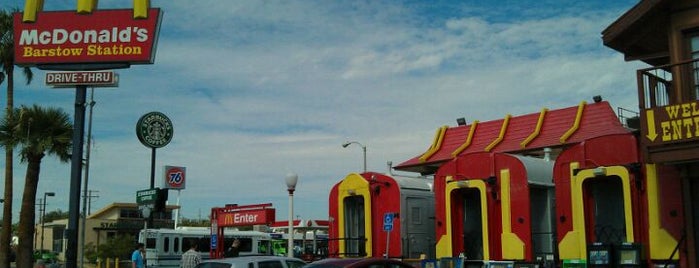 McDonald's is one of Lieux qui ont plu à Efrosini-Maria.