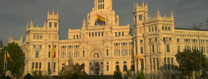ปลาซาเดซีเบเลส is one of Guide to Madrid's best spots.
