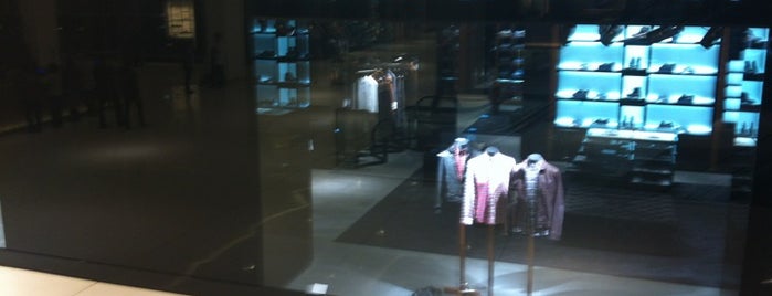 Dolce&Gabbana is one of Shopping JK Iguatemi.