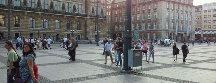 Rathausmarkt is one of Hamburg Tourist Travel Guide.