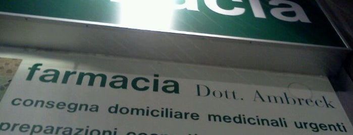 Farmacia Ambreck is one of Locais curtidos por Elia.