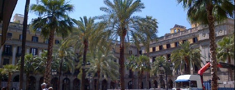 Plaça Reial is one of 🇪🇸Barcelona.