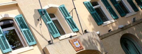 Place de L'Hotel de Ville is one of Aix En Provence.