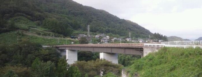 金畑橋 is one of 橋.