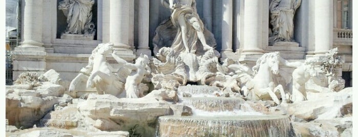 Trevi-Brunnen is one of Rome.