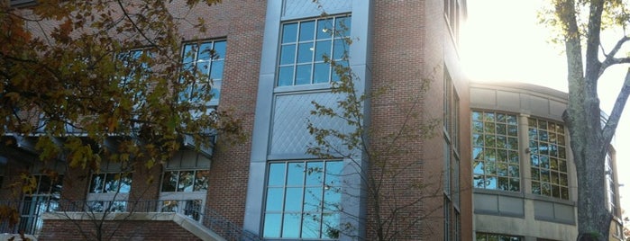 Holloway Commons is one of UNH Sustainability.