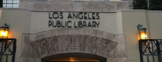 Los Angeles Public Library - Central is one of Hotel Arazzo - Sightseeing.