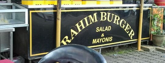 Rahim's Burger Oldtown is one of Makan @ Pahang #3.