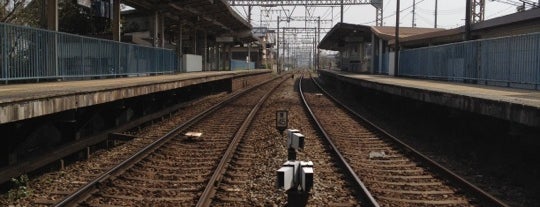 笠縫駅 is one of 近鉄橿原線.