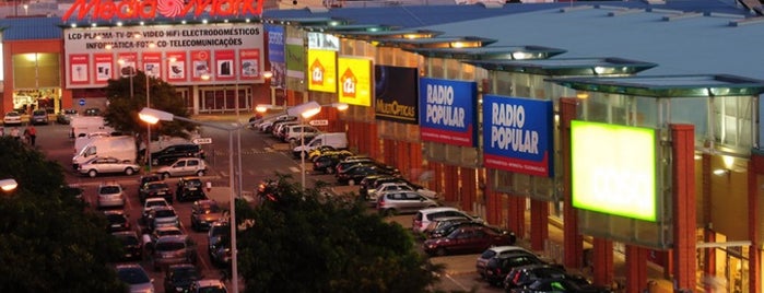 Sintra Retail Park is one of Emilia’s Liked Places.