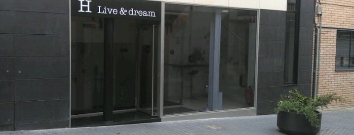 Hotel Live and Dream is one of Barcelona.