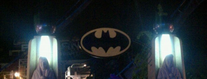 Batman The Dark Knight is one of Must-visit rides at Six Flags New England.