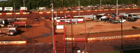 Dixie Speedway Home of the Champions is one of Jennifer's Saved Places.