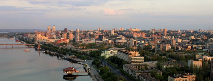 Dnipro is one of Города Украины.