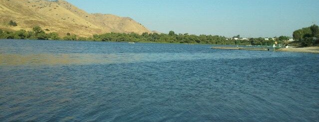 Corona Lake is one of Ahmad🌵'ın Kaydettiği Mekanlar.