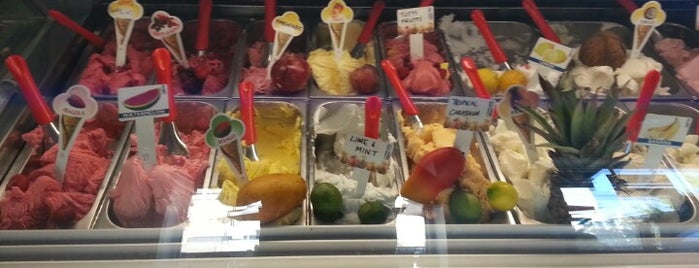 Arte Gelato And Cafe is one of Desserts/Cafe.
