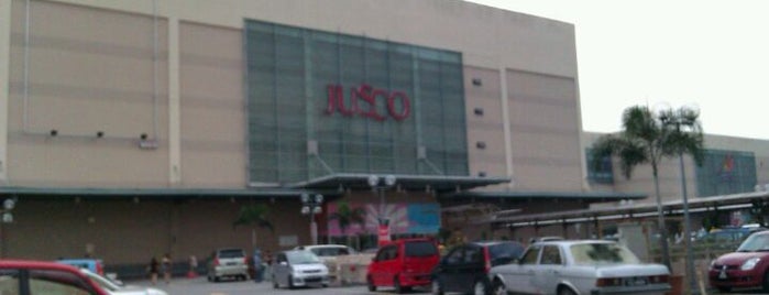 AEON Tebrau City Shopping Centre is one of Shopping Heavens in Johor Bahru.