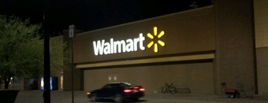 Walmart Supercenter is one of Tempat yang Disukai Batya.