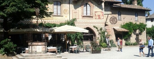 Grazzano Visconti is one of Ivan's Saved Places.