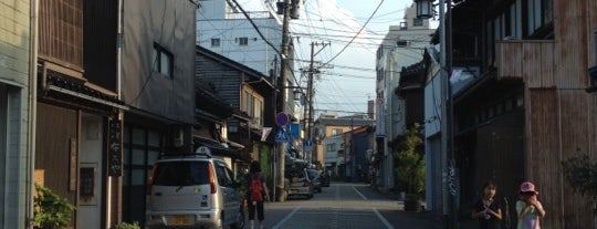 新竪町通り is one of 石川県の主要観光地(Sightseeing Spots in Ishikawa Pref.).