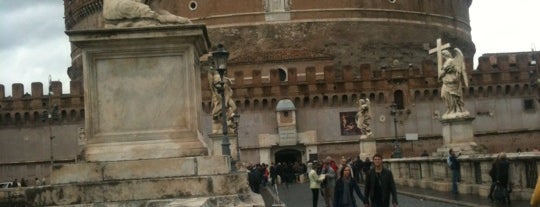 Sant'Angelo Bridge is one of Twirling In Rome - Must Do.