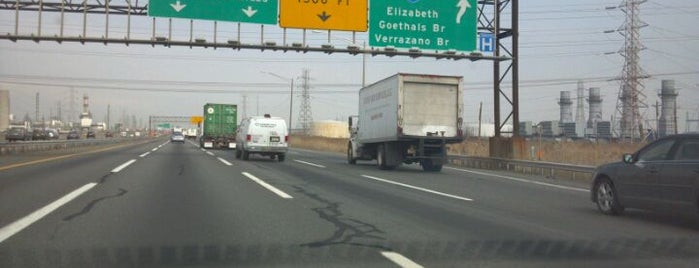 I-95 / I-287 / NJ-440 Interchange is one of NJ highways.