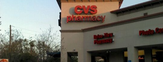 CVS pharmacy is one of Lugares favoritos de Eric.