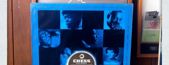 Willie Dixon's Blues Heaven Foundation, Historic Site of Chess Records is one of Rick 님이 좋아한 장소.