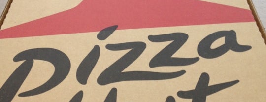Pizza Hut is one of Locais curtidos por Josh.
