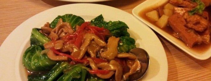 Dharma Kitchen Vegetarian Resto & Café is one of Famous Local & Asian Restaurants ~.