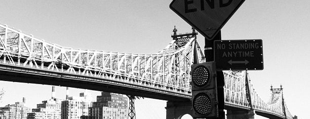 Pont de Queensboro is one of New York 2013 Tom Jones.