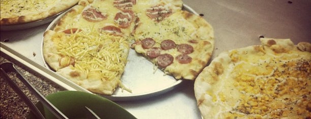Oliveira's Pizzas (FAE) is one of PIZZATOUR: Pizzarias.