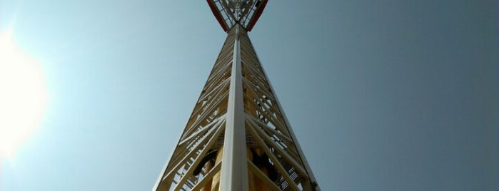 Superman Tower Of Power is one of สถานที่ที่ KC ถูกใจ.