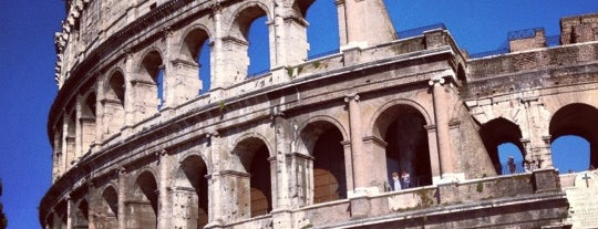 Colosseum is one of Locuri de vizitat in Roma.