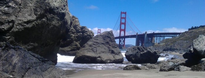 Batteries To Bluffs Trail is one of D & Lo's SF Bucket List!.