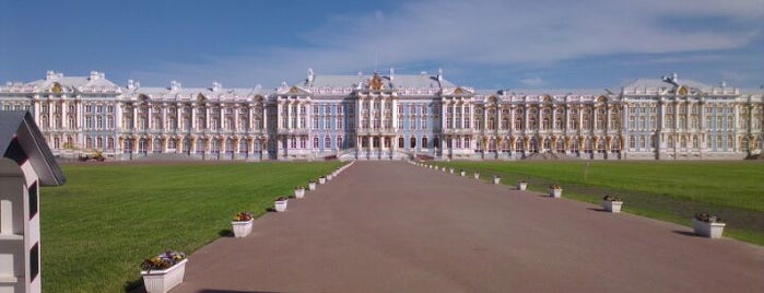 The Catherine Palace is one of TOP 5: Favourite place of St. Petersburg suburbs.