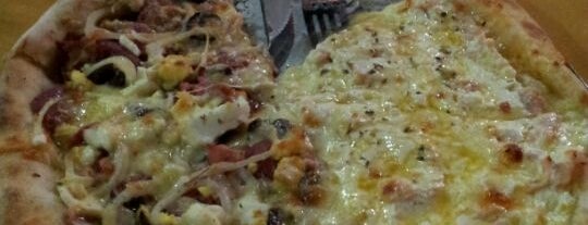 Papaula Pizzaria is one of 7 favorite restaurants.