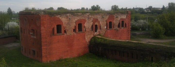 Бобруйская крепость is one of Замкі Беларусі.