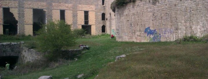 Fuerte de San Cristóbal / Fuerte de Alfonso XII is one of Navarra.